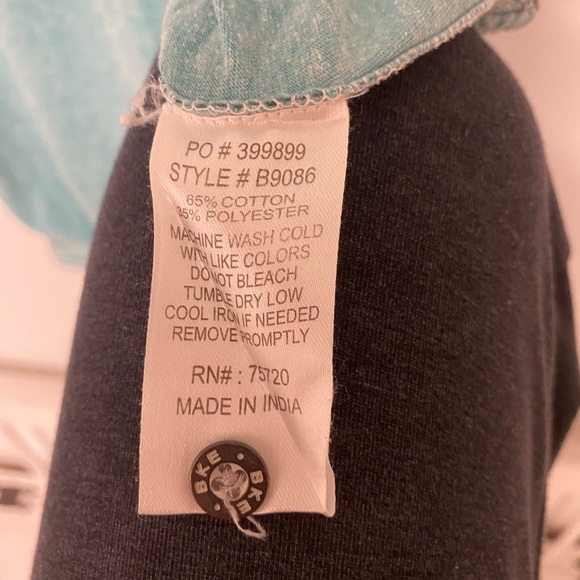 Men BKE distressed shirt - Picture 9 of 9